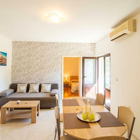 Apartmani Perkovic Gustirna Buitenkant foto