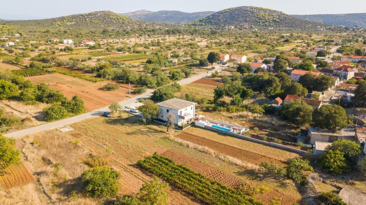 Apartmani Perkovic Gustirna Buitenkant foto