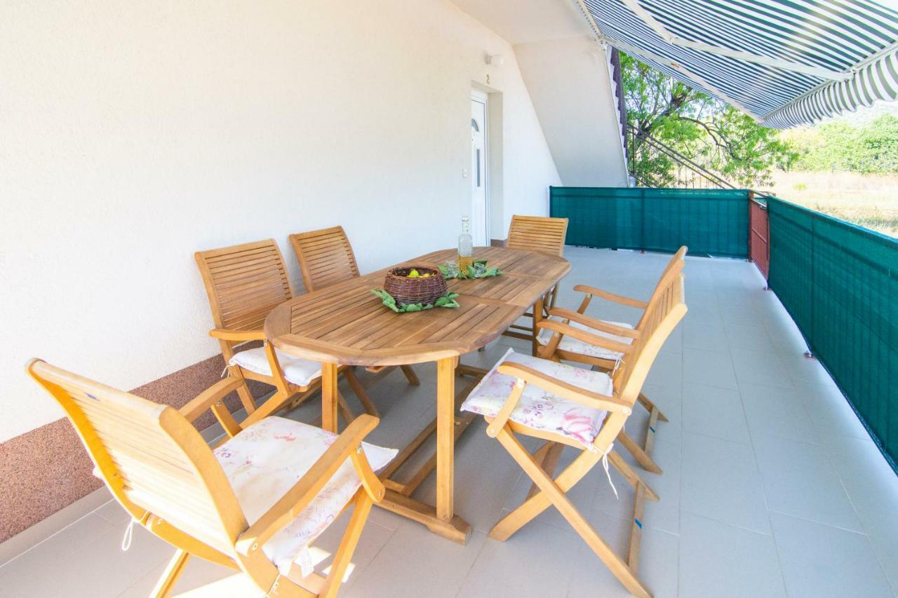 Apartmani Perkovic Gustirna Buitenkant foto